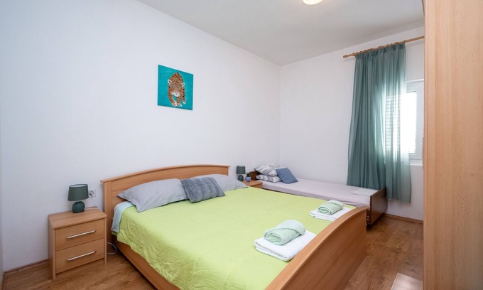 Metajna Apartamento | Apartamento de una habitación en la playa Metajna, Pag (A-6395-c)
