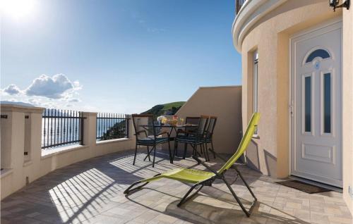 Komarna Apartamento | One-Bedroom Apartment In Komarna