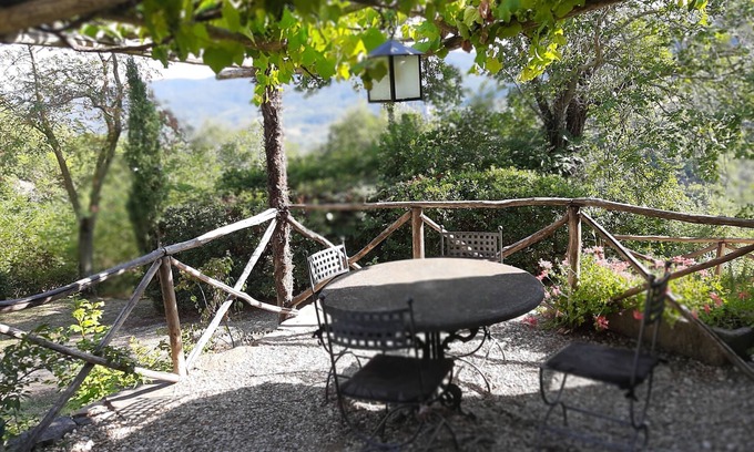 Cortona Cabaña | One Bedroom Barn in a Medieval Hamlet