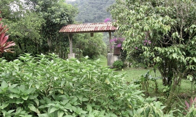 Cachí Cabina | One Bedroom Cabin On Two Hundred Acres en Costa Rica