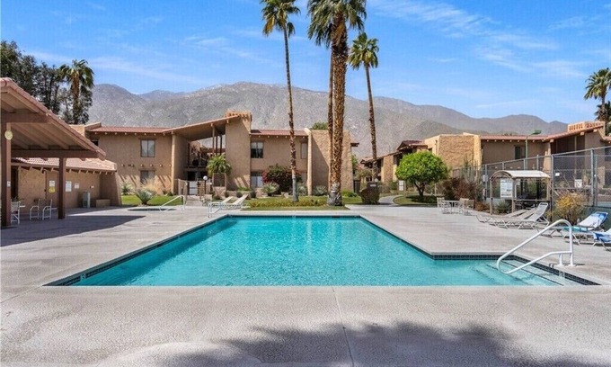Baristo Condominio | One Bedroom Desert Oasis - 30 Day Minimum Rental