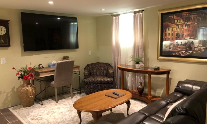Columbus Casa | One Bedroom Executive Hideaway