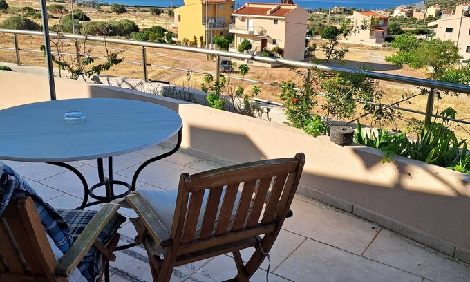 Charakas Apartamento | One-bedroom suite on the third floor with panoramic views,accessible by elevator