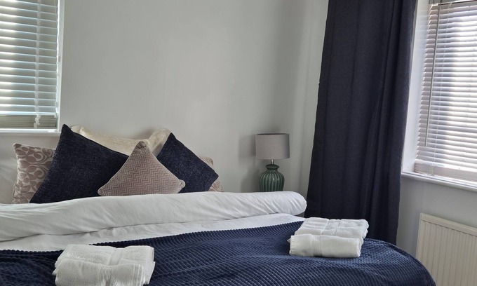 Stoke Mandeville Casa | One Bedroom House