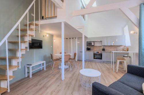 Tourcoing Apartamento | One bedroom mezzanine apartment, with parking