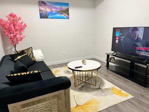 West Edmonton Apartamento | One bedroom private entrance suite