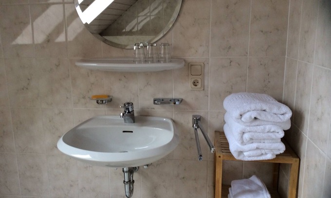 Kindsbach Casa | Suite de un dormitorio a suite de tres dormitorios.