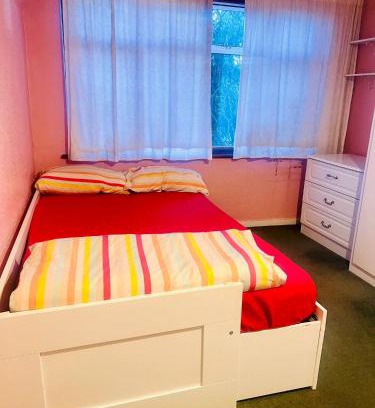 Greenwich Casa | One double room available