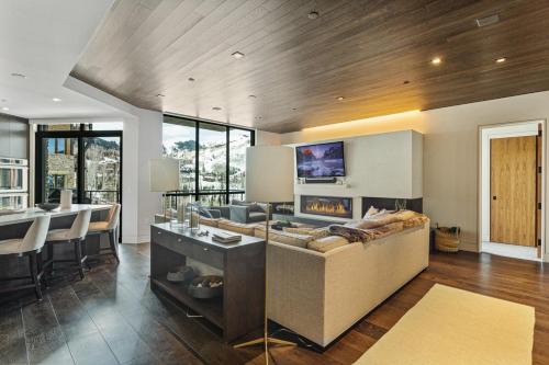 Empire Pass Casa | One Empire #305