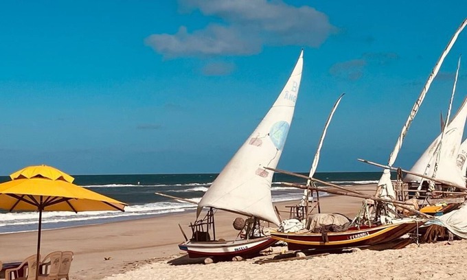 Caponga Casa | One hour drive from Fortaleza in Caponga. 5 minute walk from the beach.