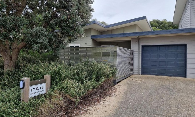 Inverloch Casa | One Level at Broadbeach Inverloch