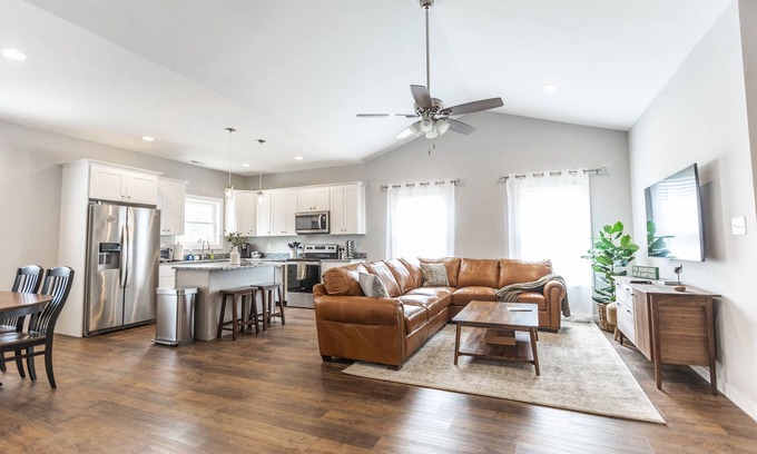 Weaverville Casa | One Level Living, Work Remote, Centrally Located!
