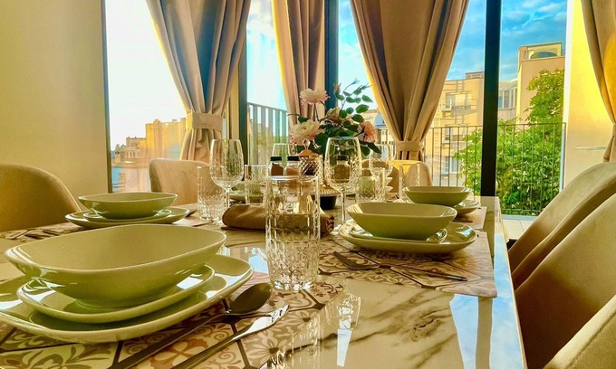Klein-Antwerpen Apartamento | One Lux Stay Near Antwerp Central - 3 Bedroom 1.5 Bathroom