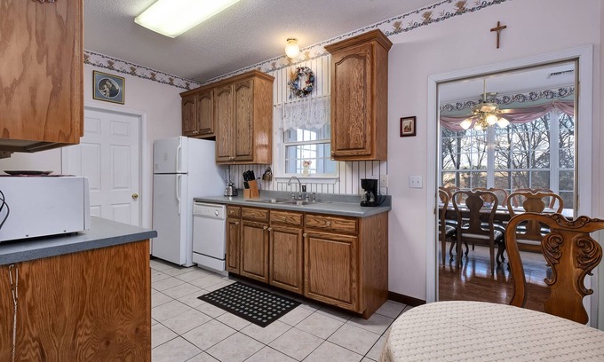 Hanceville Casa | A una milla del Santuario del Santísimo Sacramento