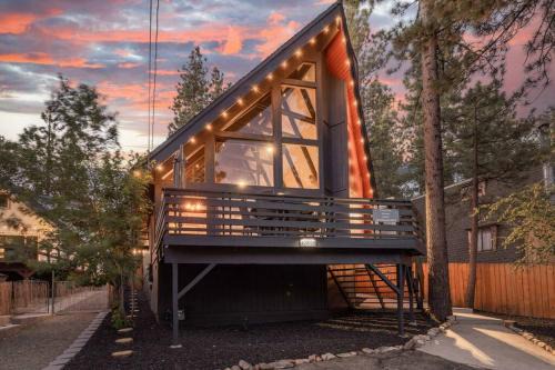 Moonridge Chalet De Esquí | One of a Kind A-Frame Cabin with Amazing Views