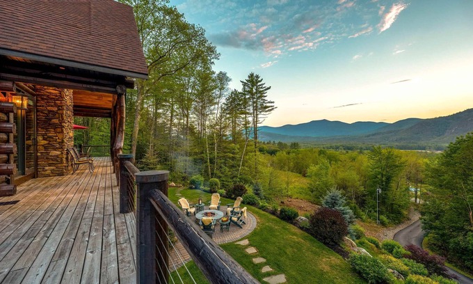 Intervale Chalet De Esquí | One-of-A-Kind Log Home in the Heart of the White Mountains NH