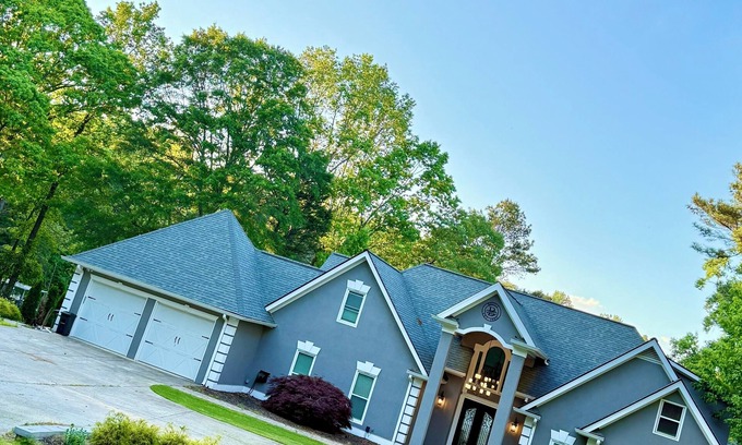 Cumming Casa | One of a kind Oasis at Lake Lanier
