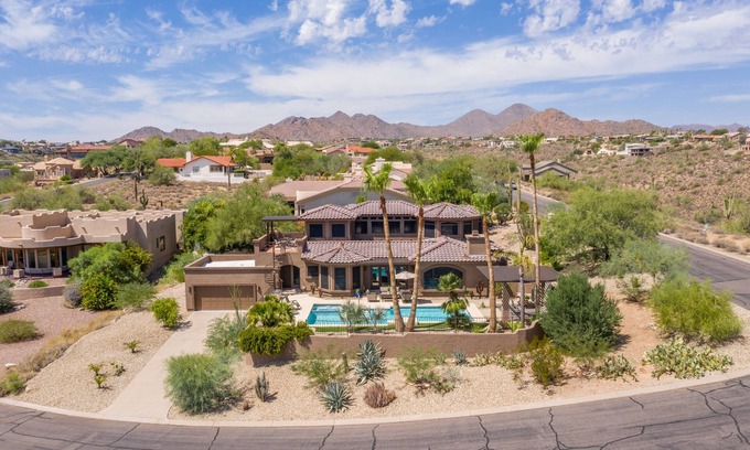 Fountain Hills Casa | Uno de un tipo de santuario con vistas impresionantes
