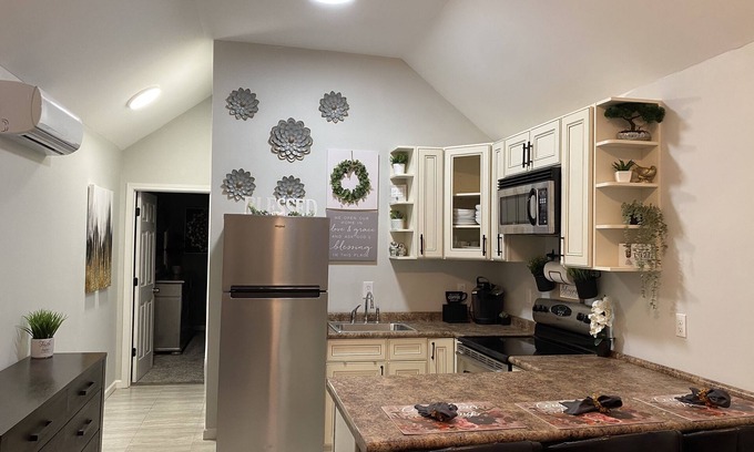 Arlington Casa | one-of-a-kind tiny but spacious with king-size bed
