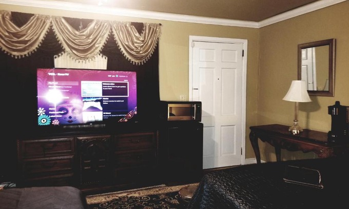 Montgomery Apartamento | ONE OF THE BEST BARGAINS IN TOWN 50.00 A DAY