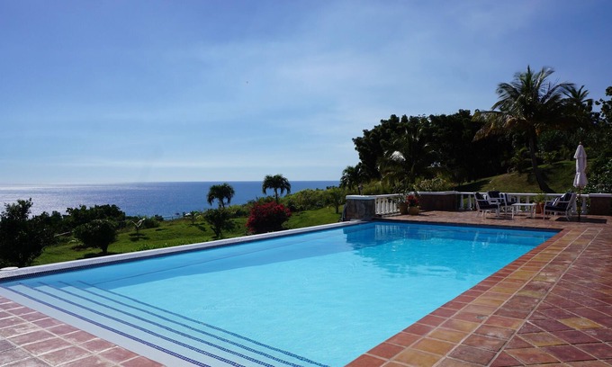 Old Towne Villa | ISLA VILLA CON VISTAS AL MAR Y LA MONTAÑA DEL CARIBE