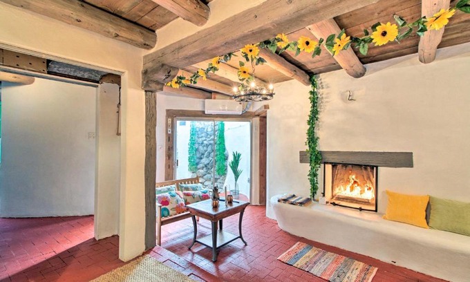 Los Ranchos de Albuquerque Casa | One-of-a-Kind Escape Close to Balloon Fiesta!