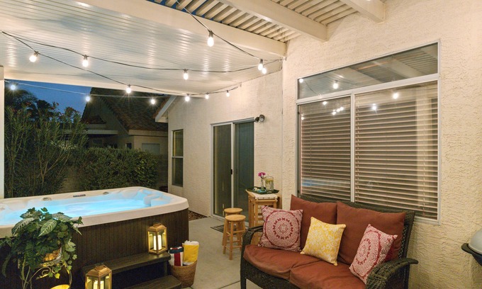 Las Vegas Casa | Acogedor refugio en el desierto de Las Vegas - TV de alta definición - $ 155 / nt - Jaccuzzi / Spa - Mascota OK