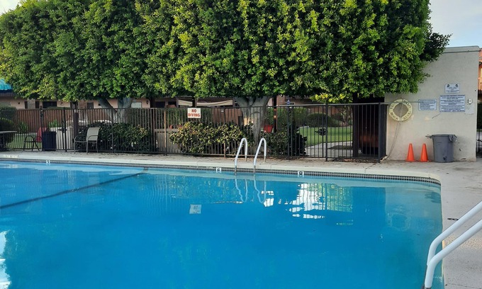 Yuma Casa | One story fully furnished townhouse