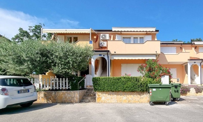 Lovrecica Apartamento | A sólo 70 metros del cristalino mar Adriático con balcón privado