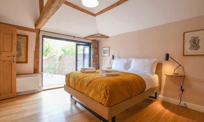 Sotherton Casa | Onna's Stable, Sotherton