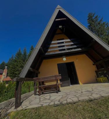 Mitrovac Casa | ooooo niooo