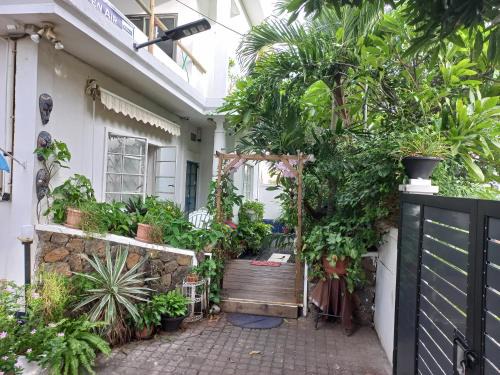 Port Louis Apartamento | Open Air Café & Apartments