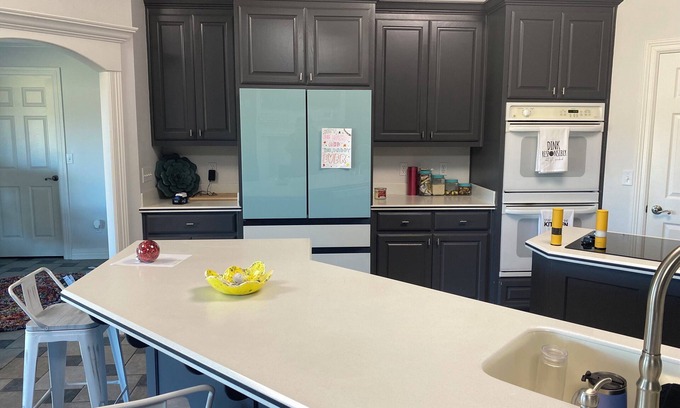Longview Casa | Open and spacious 3-bedroom home on golf course, WiFi, AC in fantastic Longview