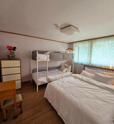 Cheongunhyoja-dong Apartamento | Open Sale, ideal for family group travel to Gyeongbokgung Station