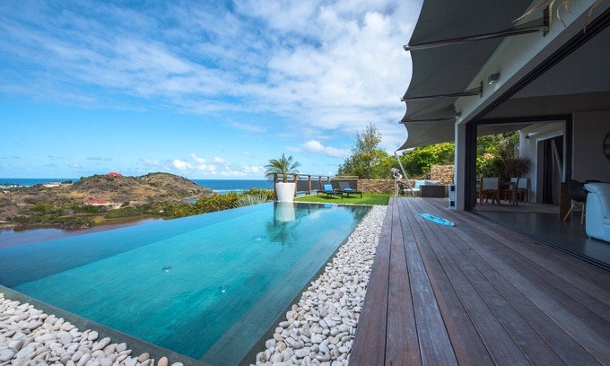 Petit Cul De Sac Beach Villa | Open Space (1/2 Rooms)