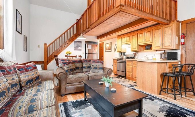Bethel Casa | Opera House Loft 04 | 1 Bed, 1 Bath