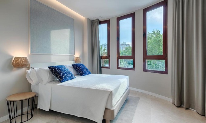 Penya-roja Hotel | Opera House Valencia B&B