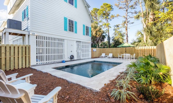 Savannah Beach Casa | Nueva construcción con piscina cubierta / climatizada "SEGURO PARA NIÑOS"