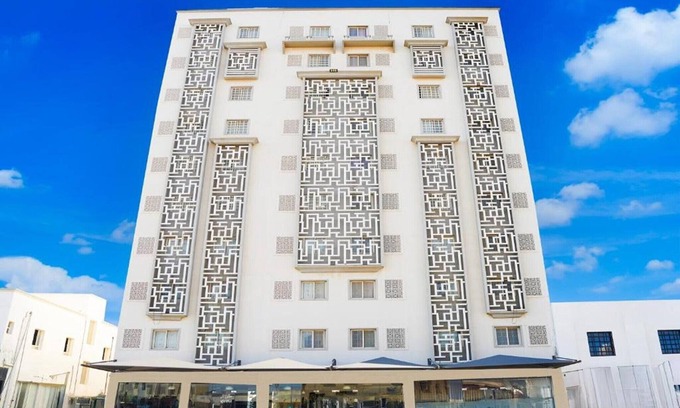 Al Maabilah Casa | Opulent 2BR Haven | Designer Stay in Muscat