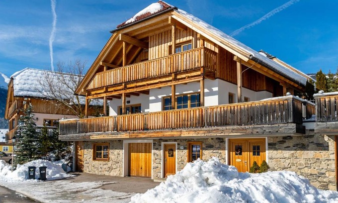 Mauterndorf Chalet De Esquí | Opulent Chalet in Mauterndorf with Whirlpool & Sauna