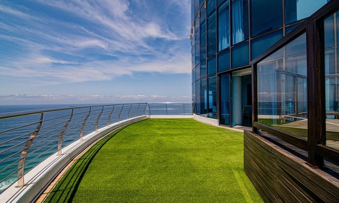 Umhlanga Apartamento | Opulent Multi-Level Pearls of Umhlanga Penthouse