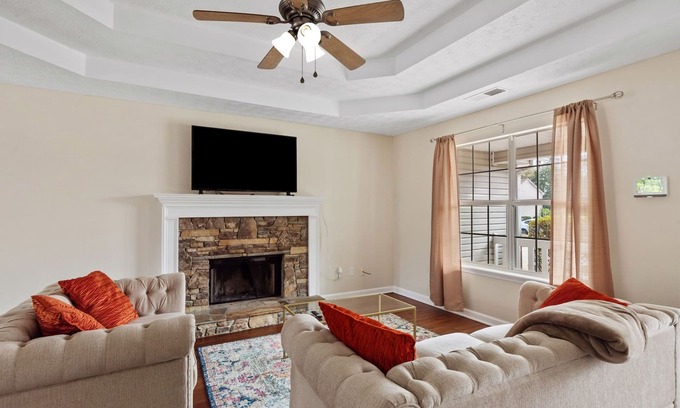Covington Casa | Opuluxe Cozy Covington Home