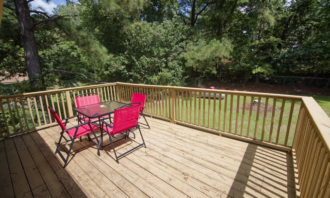 Pine Forest Casa | Opuluxe Enjoy Fayetteville's Unit 1 Hidden Gem!