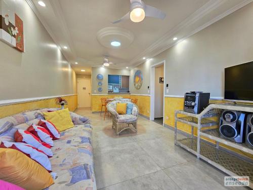 Jardim Virginia Apartamento | Orange Beach Enseada Guarujá - Piscina, Ar, Wi-Fi, 3 Quartos a Poucos Passos do Mar