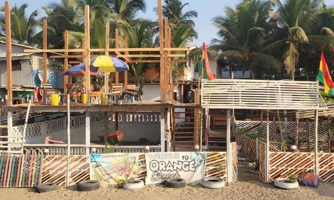 Cape Coast Cama Y Desayuno | Orange Beach Resort