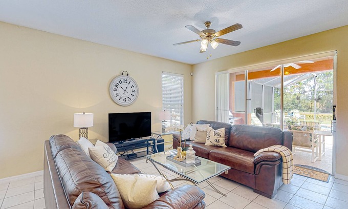 Watersong Casa | Orange Blossom Hideaway | House in Davenport with a pool and pool spa