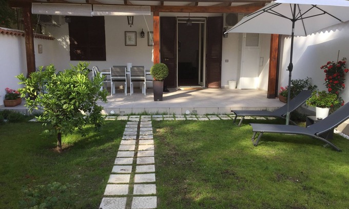 Montecalvario Casa | Orange house - oasis de paz en el centro histórico