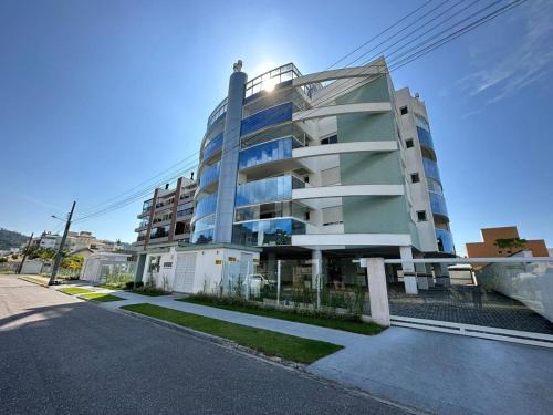 Governador Celso Ramos Apartamento | Orbe Residence Apto para 8 pessoas na Praia de Palmas