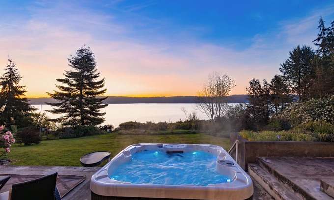 Greenbank Casa | Orca Ridge on Resort Road by AvantStay | A+ Views