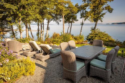 Eastsound Casa | Orcas Beach Cottage